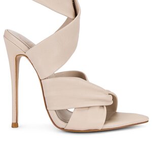 Michael Costello HIGH-HEELS ALESSANDRA in Cream. Size 7.