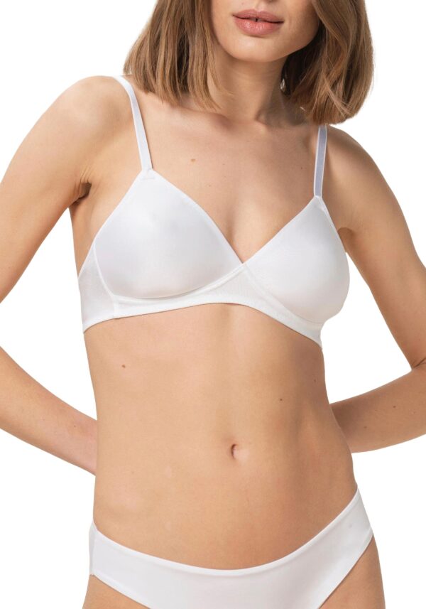 Triumph Bralette "Soft Sensation P X", ohne Bügel, mit atmungsaktiven Schalen, Basic Dessous